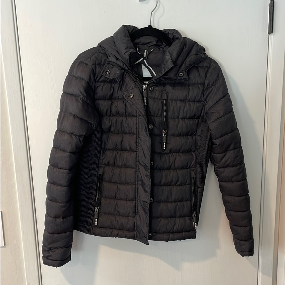 Superdry Black Puffer Coat with Hood and Quilted Design